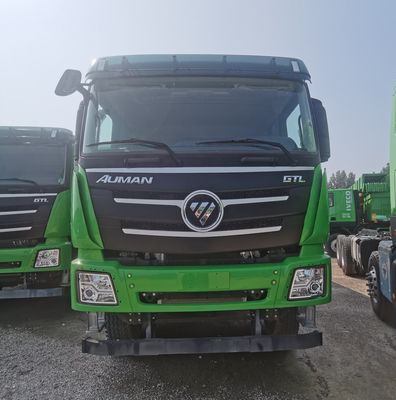 Foton Auman использовал грузовик для буксировки полуприцепа высокой мощности и эффективности