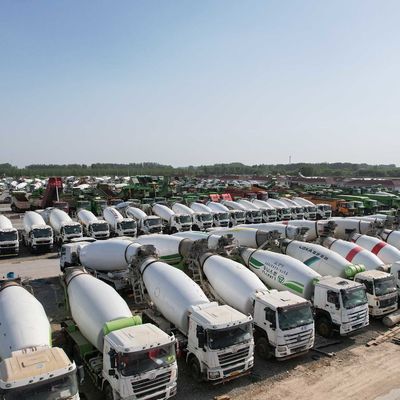 2m3 8m3 12m3 4X2 /6X4/8X4 Мобильный танковый грузовик HOWO Ручной дизельный грузовик Монтированный смесительный транспорт с CCC CE