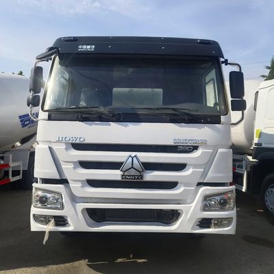 Sinotruk Бетонный смеситель для тяжелого строительства на 10245x2496x3450m Размер