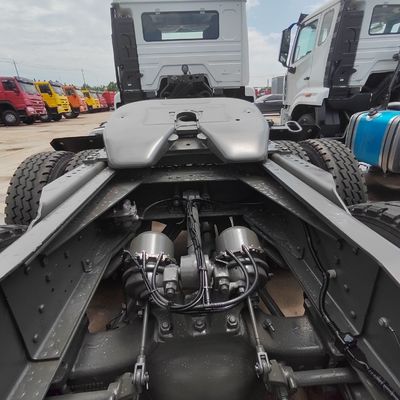 2024 Использованный Sinotruk Тяжелый транспортный прицеп Грузовик Дизель 6X4 Ручное управление Левый буксир Грузовик настройка