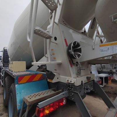 Sinotruck HOWO 6X4 8X4 Использованный цементный смеситель Скидка 5% с материалом для грузовой коробки из углеродистой стали