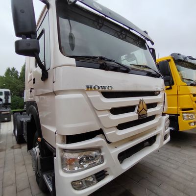 Стандарт выбросов Евро 3 Специализированный Sinotruck CNG тракторный грузовик 6X4 380/371/375/550HP