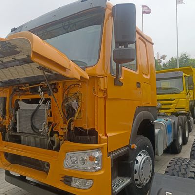 Мощная тяговая способность и продажа тракторного грузовика HOWO371HP6X4 с доставкой Seco