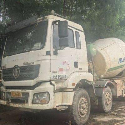 Sinotruk Бетонный смеситель грузовик Гидравлическое рулевое управление Дизель 12м sup3 с сертификацией CE