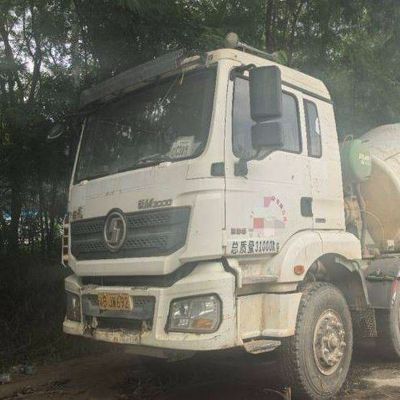 Sinotruk 8m3 Дизельный агитатор Грузовик с гидравлическим рулевым управлением