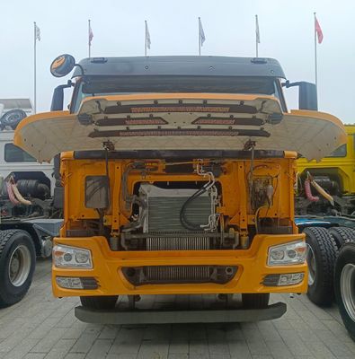 Sinotruck 6X4 тракторный грузовик с мощным дизельным двигателем и гидравлическим управлением