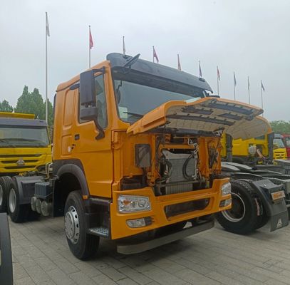 Ручная коробка передач HOWO Дизельная головка грузовика с резервуаром 600 л