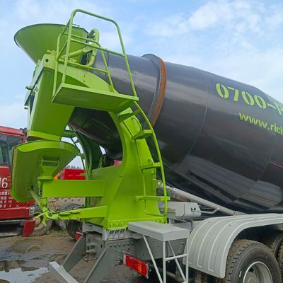 Euro 3 HOWO 12m3 380HP Классический бетономешальник с вспомогательным рулевым управлением