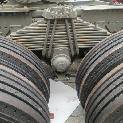 680.00cm * 255.00cm * 380.00cm Размер пакета Ситрак тракторный грузовик с 1000L топливным баком