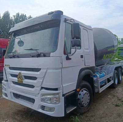 ZZ1257N3647N1 Использованный HOWO 12m3 380HP Бетономеситель с вспомогательным рулевым управлением