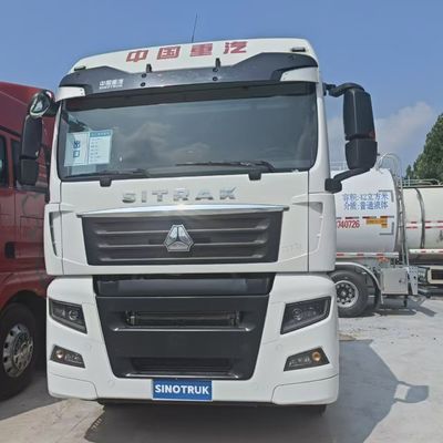 Тяжелый трактор на СНГ и 600L топливный бак с воздушной подвеской для буксировки полуприцепа