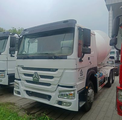 Sinotruk 12m3 380HP Бетономеситель с гидравлическим управлением