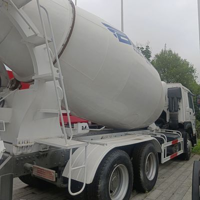 Шины тяжелой работы 12м3 цементный смеситель с шасси Sinotruk и силовой поддержкой