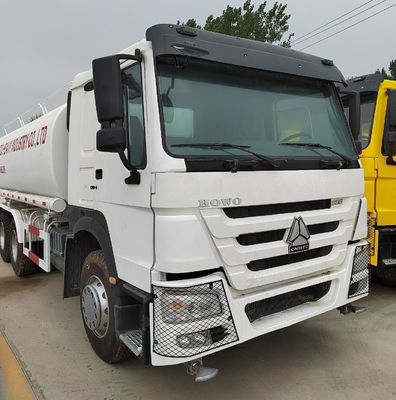 Sinotruk HOWO 6X4 15000L 2000m sup3 Питьевая распыливающая вода грузовик доставки