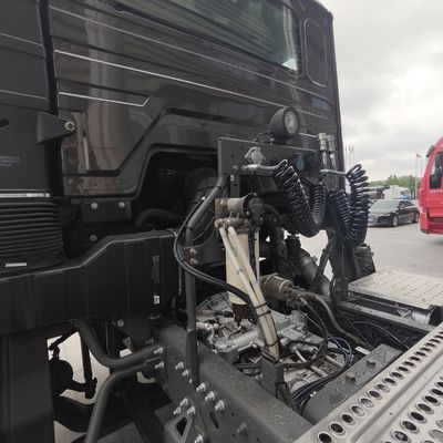2024 Sinotruk настраиваемый тяжелый внедорожный мусоровоз с настраиваемым размером пакета