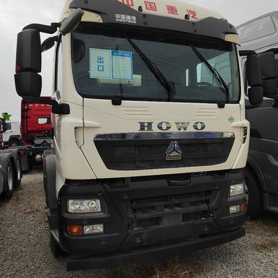 Sinotruk HOWO Cnl LNG тракторная головка для буксировки полуприцепа 6×4 Приводные колеса