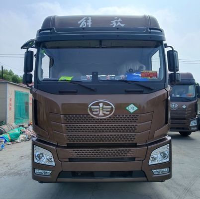 Транспортный грузовик 6*4 на газовом тракторе мощностью 530 л.с. с гидравлическим рулевым управлением и сертификацией GCC