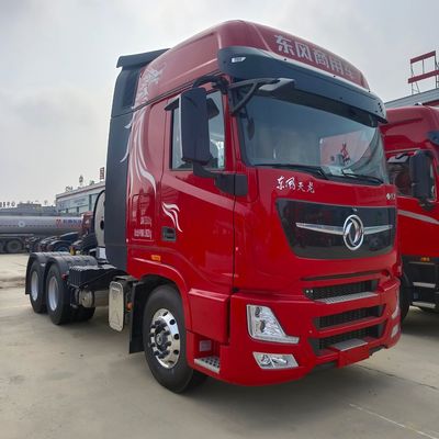 Дунфэнь Тяньлонг Газ 6X4 Трак с 580 л.с. мощность и размеры 7,81 м * 2,55 м * 3,96 м