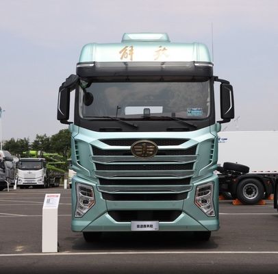 Тракторный грузовик FAW X6000 с 580 л.с.