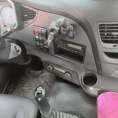 Продажи грузовика 6X4 с ручной трансмиссией и грузовиком из углеродистой стали