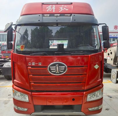 Продажа FAW J6p Газовый грузовик 6X4 с передним подъемным стилем и 6 месяцев послепродажного обслуживания