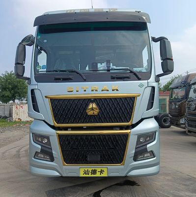 Сниженные подержанные грузовые грузовики с шинами и шасси Sinotruk высокая стоимость доставки