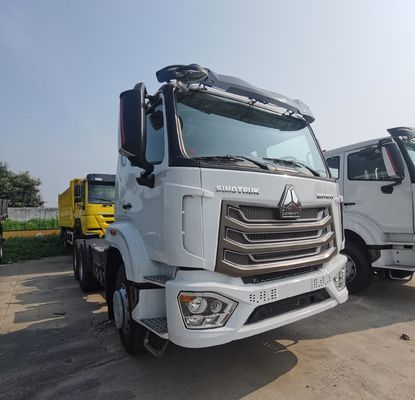 Углеродистая сталь HOWO Прочный трактор Подержанный грузовик 6500.000kg Пакет валовой вес