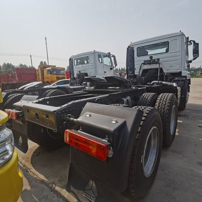 Углеродистая сталь HOWO Прочный трактор Подержанный грузовик 6500.000kg Пакет валовой вес
