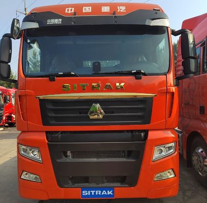 Тракторный грузовик Использованный Sinotruck Sitrak HOWO 6X4 CNG Тяжелый грузовик с долговечными характеристиками