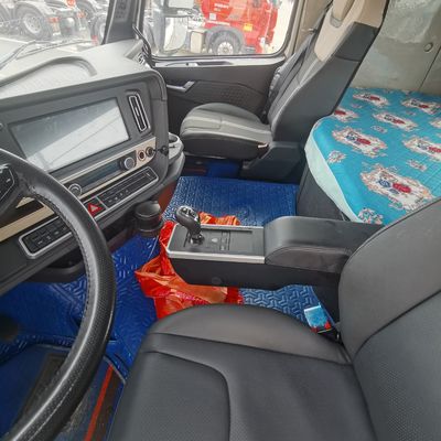 Грузовые перевозки упрощены с помощью тяжелого грузовика HOWO 6X4 грузовик 110 кг грузоподъемности