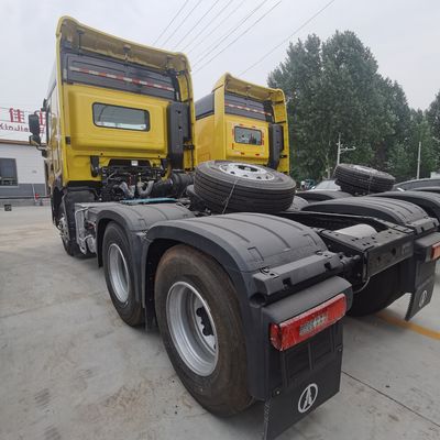Тяжелый грузовик &quot;Пекин Бенц&quot; с двигателем Sinotruk &gt; 8 л