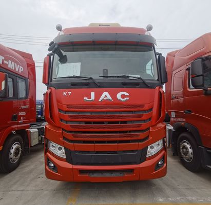 Длинные расстояния буксировки сделаны легкими с JAC 6X4 грузовик с удобной воздушной подвеской