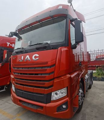 Дизельный грузовик JAC 6X4 для тяги тяжелых грузов и сиденья водителя
