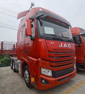 Тяжелое буксирование сделано легким JAC 6X4 грузовик с 1000L топливным баком 6.8x2.5x3.8м